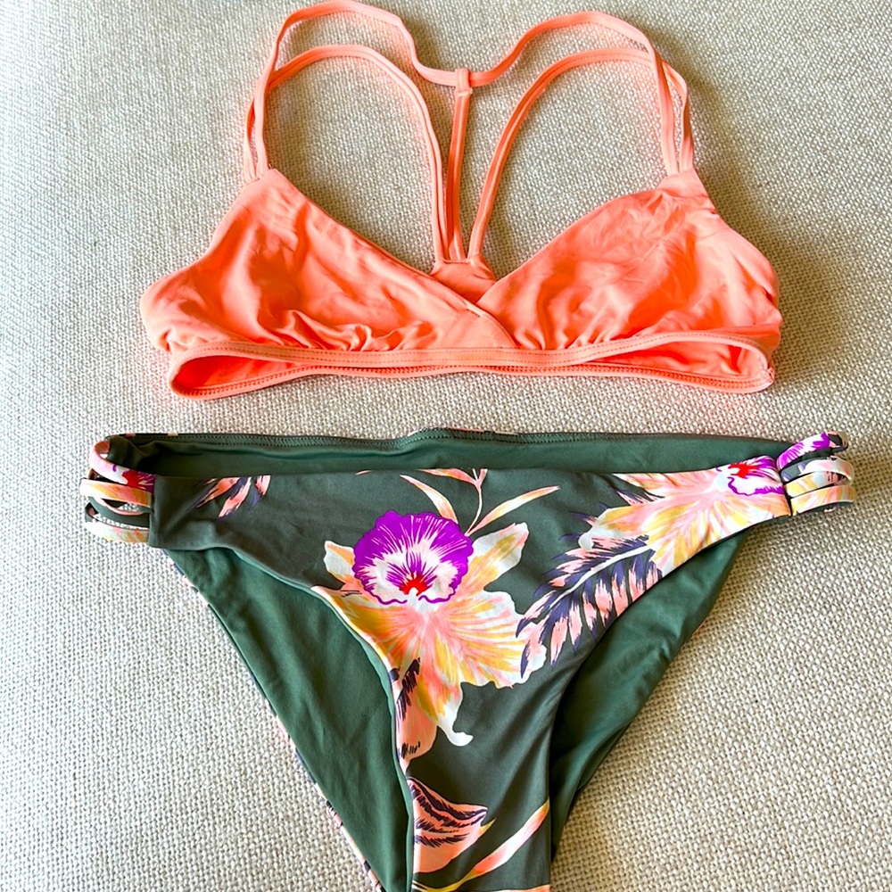 Roxy mix and match bikini size (M-L)